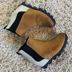 Sorel Joan of artic Wedge booties